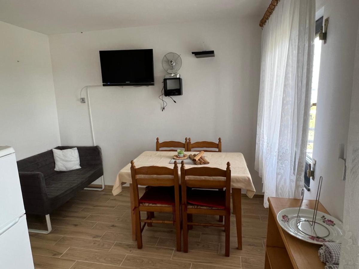 Apartments Linic Нин Екстериор снимка