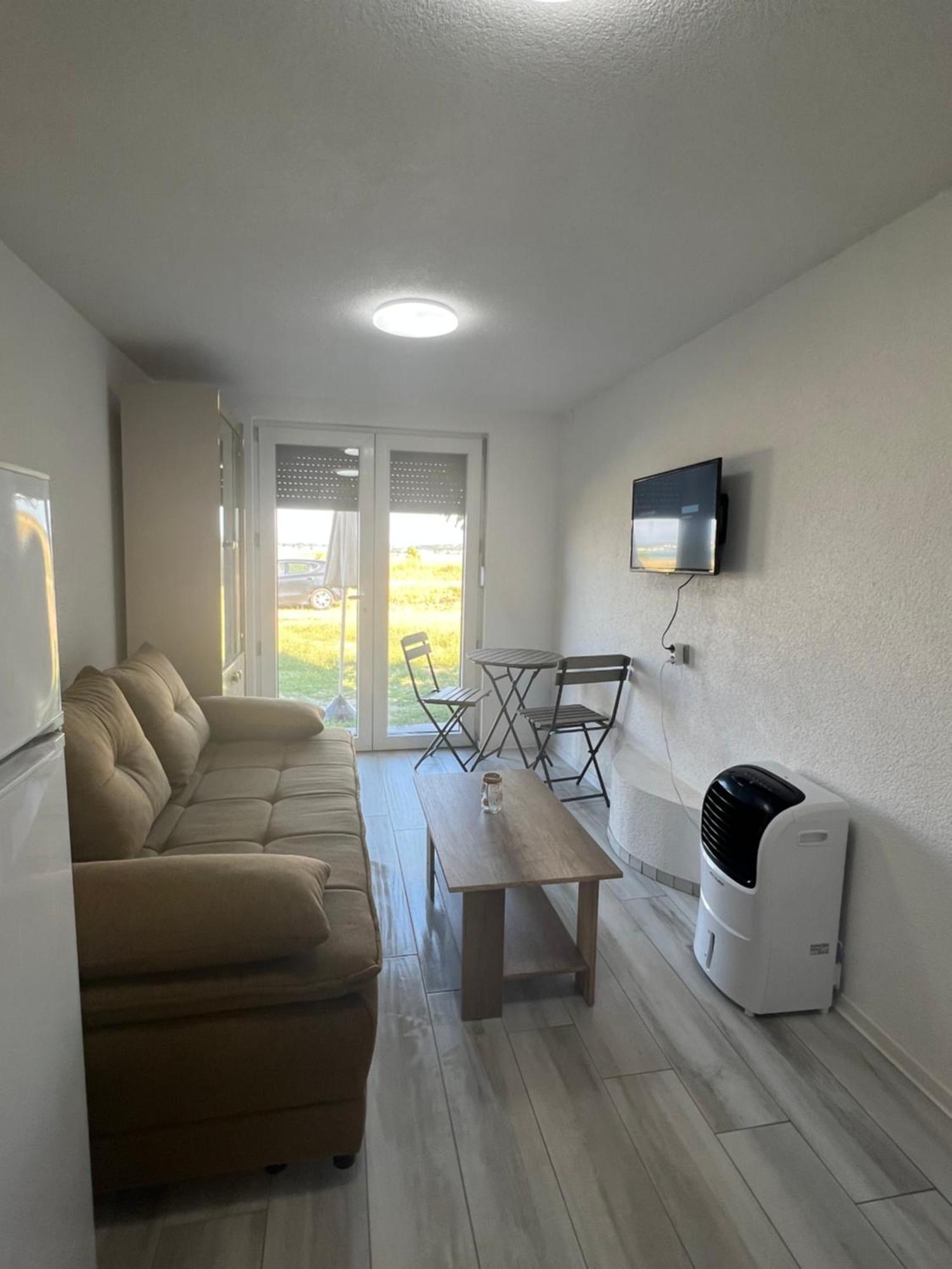 Apartments Linic Нин Екстериор снимка